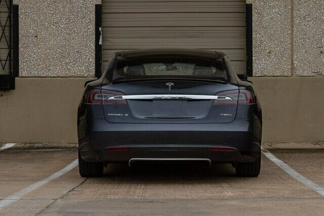 2015 Tesla S P85D Autopilot
