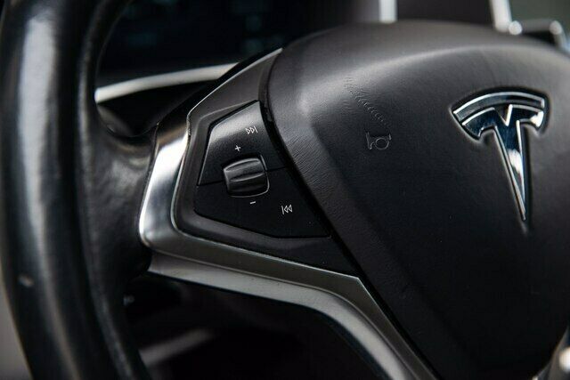 2015 Tesla S P85D Autopilot