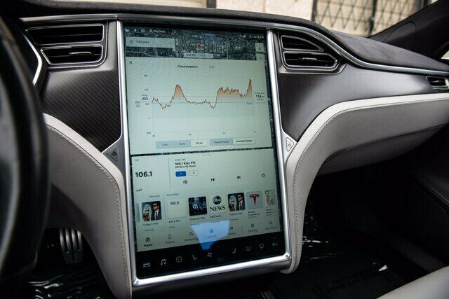 2015 Tesla S P85D Autopilot