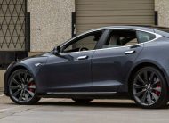 2015 Tesla S P85D Autopilot