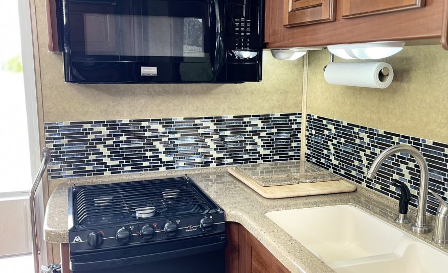 2013 Jayco Greyhawk 31DS