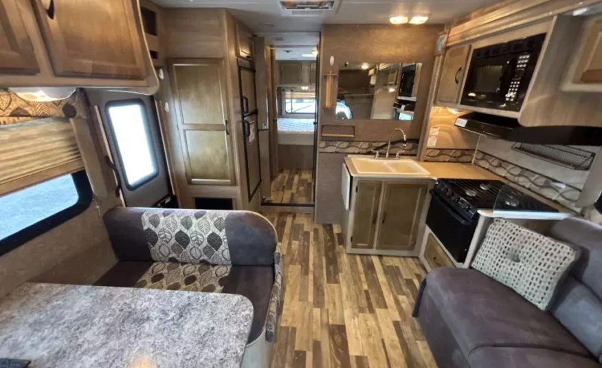 2015 Coachmen Freelander 29KS $28,700