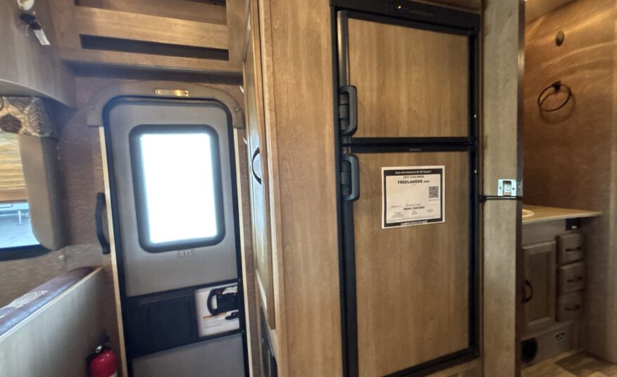 2015 Coachmen Freelander 29KS $28,700