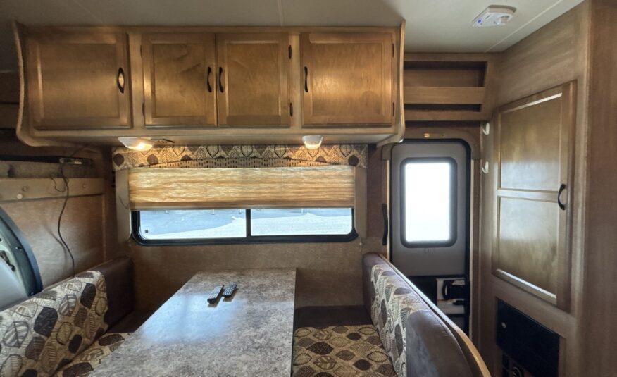 2015 Coachmen Freelander 29KS $28,700