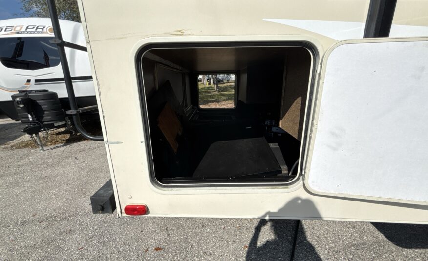 2015 Coachmen Freelander 29KS $28,700