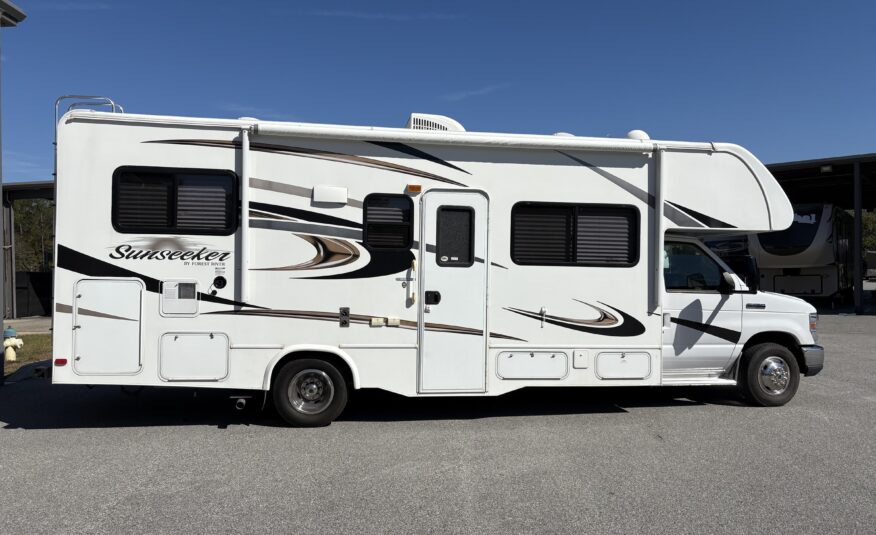 2014 Forest River  Sunseeker 2690S $32,700