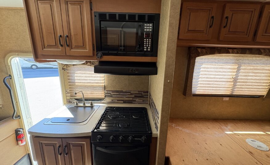 2014 Forest River  Sunseeker 2690S $32,700